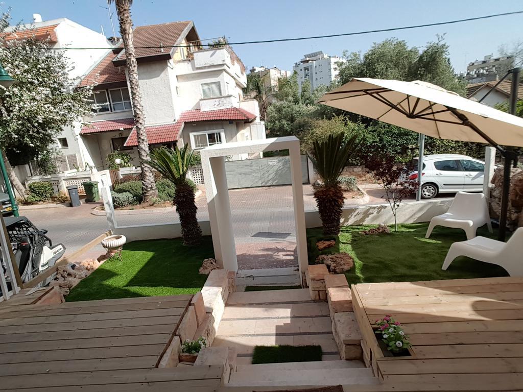 Quiet Garden Villa Rishon LeZion Eksteriør billede